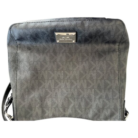 Michael Kors Black Monogram Print Crossbody Bag Adjustable Strap Zipper Closures - Picture 8 of 9
